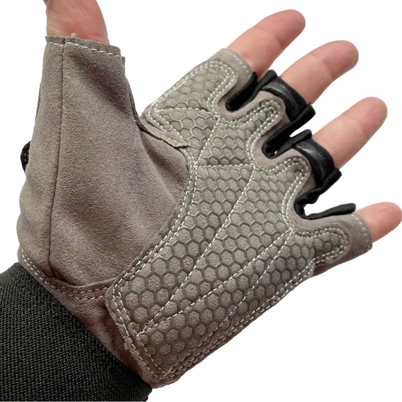 NEW Workout Half Finger Gloves M Trideer Gym Weights Cycling - Picture 3 of 9
